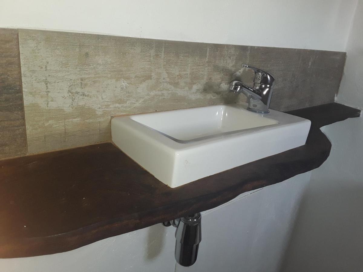 La Belle Ame Bed & Breakfast Saint-Priest-des-Champs Ngoại thất bức ảnh