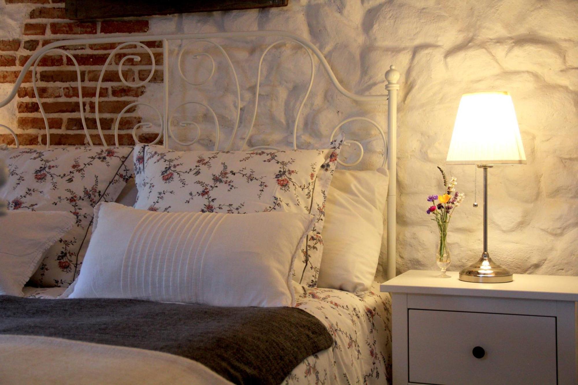 La Belle Ame Bed & Breakfast Saint-Priest-des-Champs Phòng bức ảnh